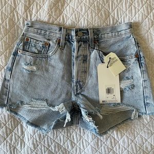 501 Levi Denim Shorts: Size 26